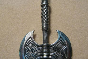 Словарь символов: ДВОЙНОЙ ТОПОР